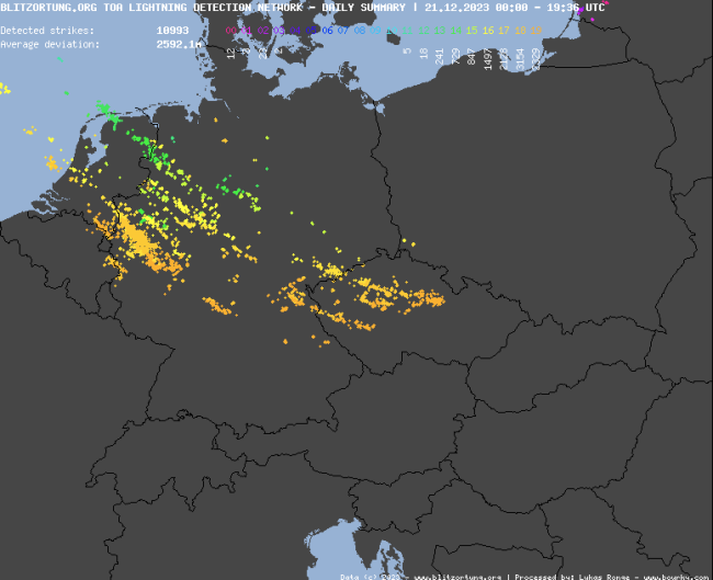 aktuálna detekcia bleskov, zdroj: Blitzortung.org