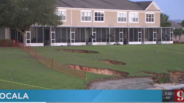 Na Floride sa objavili záhadné jamy. Ako vznikli ?