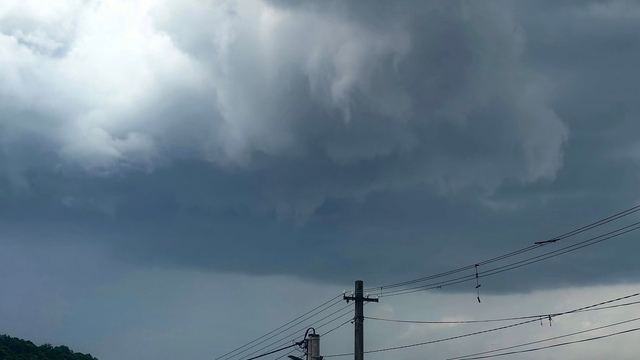 Sobotné búrky sú krátke, ale intenzívne. V okolí Žiliny napršali desiatky milimetrov zrážok