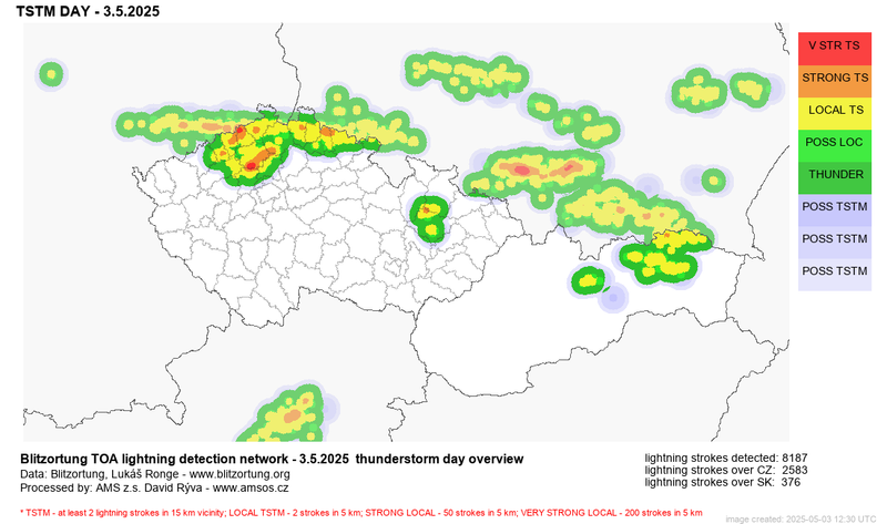 zdroj: blesky.bourky.cz