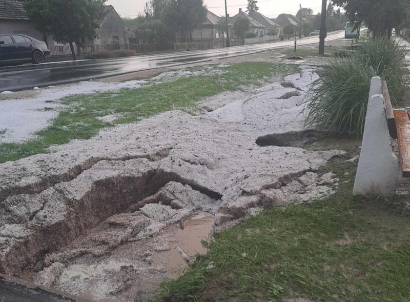 Krupobitie v maďarskej obci Öreglak, zdroj: Hajnalki Bosnyákné Máté