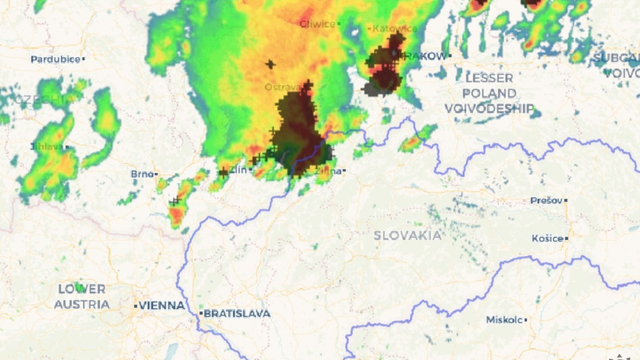 Na severozápad Slovenska dorazili prvé búrky, zasiahnu Považie a Kysuce