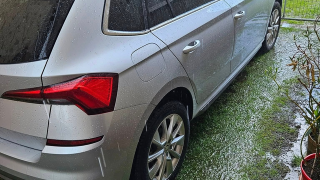 Dnešné búrky sa už rozbiehajú a spôsobujú prvé záplavy. Najsilnejšie ešte len prídu!