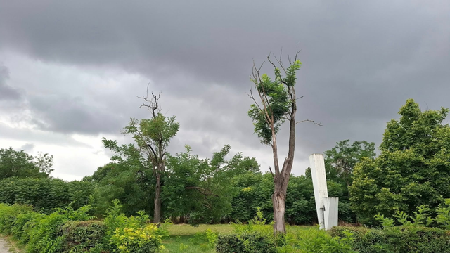 Na západe vznikli prvé dnešné búrky. Kde si dnes na búrky dať pozor?