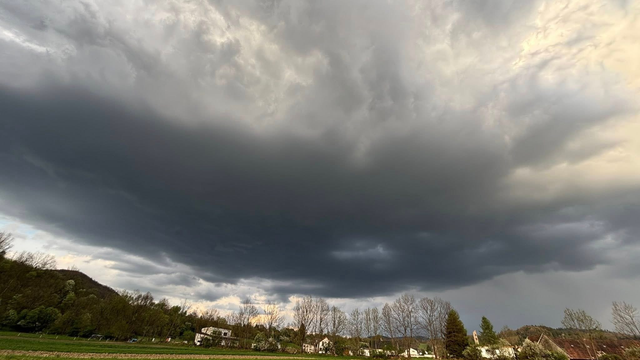AKTUÁLNE: Prvé búrky sú tu. Čo bude teraz nasledovať?
