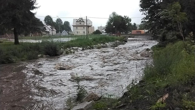 V Česku hrozia povodne. Začali evakuovať detské tábory