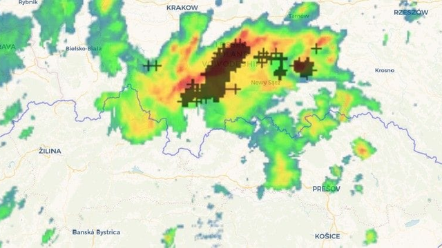 Početné búrky zasiahli juh Poľska. Úrady vydávajú výstrahy