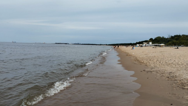 Pláže pokryli zvláštne gule. Vedci odhalili šokujúce zloženie!