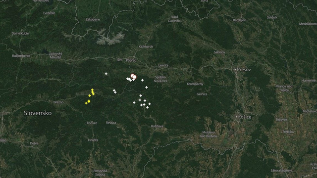 Po búrlivej noci sa búrky rozbiehajú na strednom Slovensku