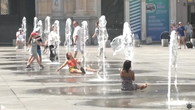 Vrchol horúčav. Vydané varovania najvyššieho stupňa