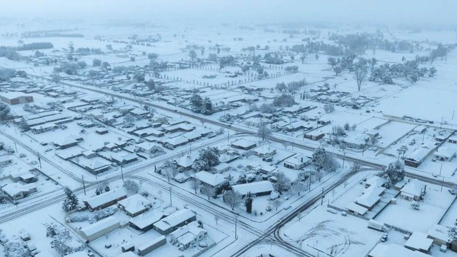 Austrália včera zažila niečo výnimočné: Najviac snehu za desaťročia. Napadlo až 50 cm snehu