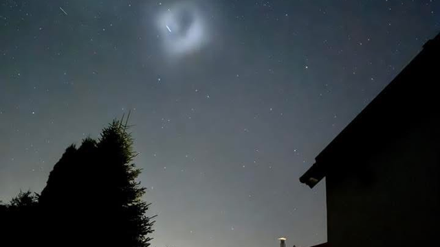 Falcon 9 rozžiaril oblohu: Obyvatelia zachytili fascinujúce fotografie!