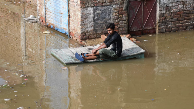 VIDEO: Lavína vytvorila jazero. Hrozí katastrofa, štyri okresy sú v ohrození!