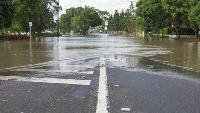 AKTUÁLNE: Cesty sú zaplavené alebo plné bahna a kameňov. Kde si dať pozor?