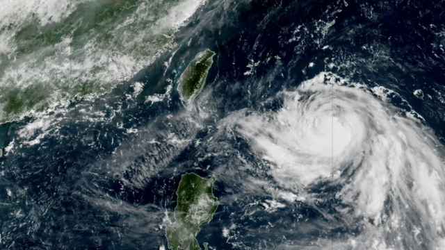 Blíži sa nebezpečný tajfún. Ak tu dovolenkujete, tak pozor!