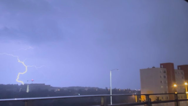 Postupujúce búrky môžu zaplavovať cesty a ulice