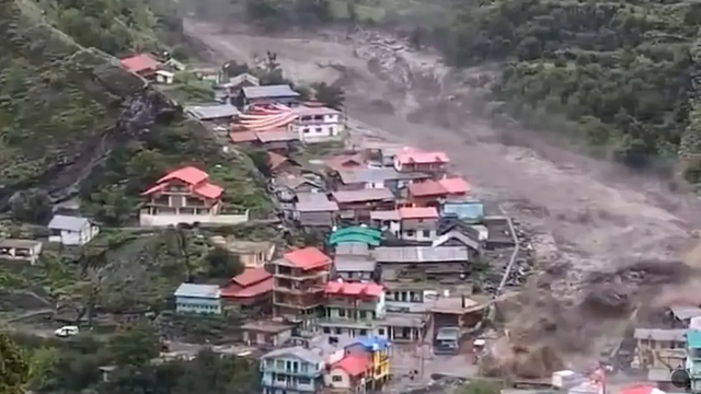 Tragédia: Nad dedinou sa zrútil ľadovec, zahynuli 4 osoby a mnohí sú nezvestní