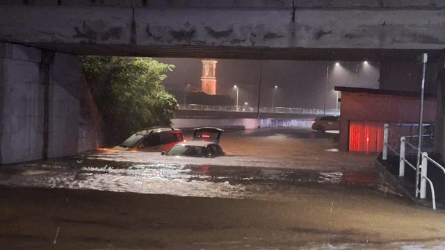 AKTUÁLNE: Taliansko to schytalo najviac. Napršalo až 265 mm zrážok, všetko je pod vodou