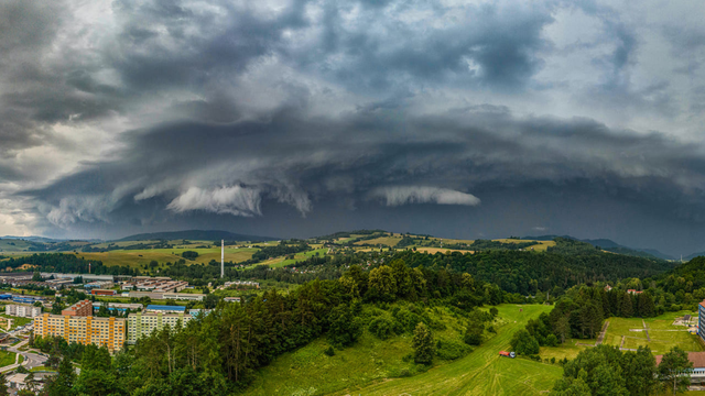 Búrky konečne ustávajú a prechádzajú do dažďa. Je však už búrkam naozaj koniec?