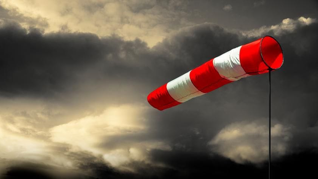 AKTUÁLNE: Vietor na západe opäť silnie. Pozor v týchto okresoch