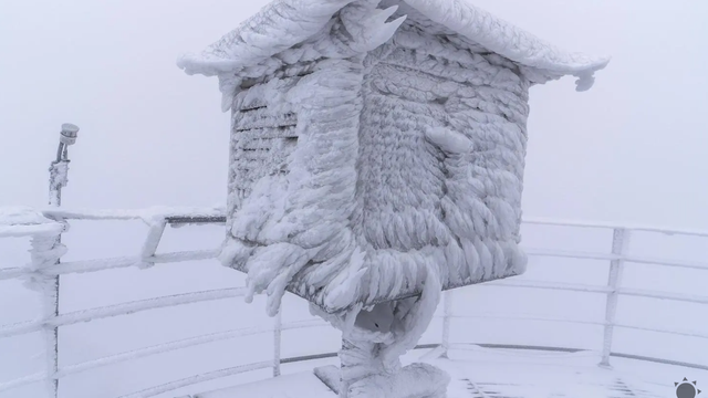 Zábery ako z ľadového kráľovstva: Pozrite si zasneženú Snežku