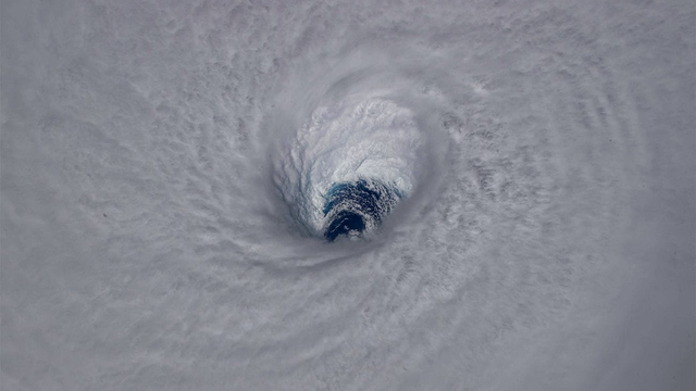 Ako dva hurikány teraz ovplyvnia počasie v Európe? Formuje sa silná víchrica
