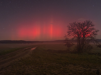 Stredajšie ráno ako z rozprávky: Na oblohe sa ukázala polárna žiara. Divadlo sa zopakuje aj dnes večer