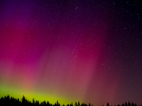 Zem zasiahne silná geomagnetická búrka. Polárna žiara sa môže objaviť aj nad Slovenskom