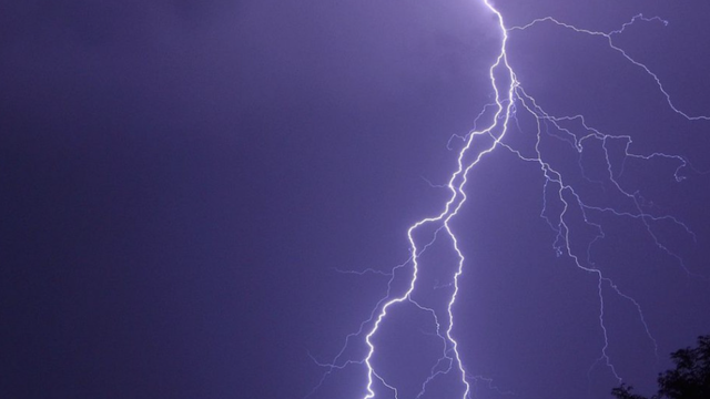 Claudia ničí západ Európy: prudké záplavy, orkánový vietor a chaos. Zasiahne aj nás?