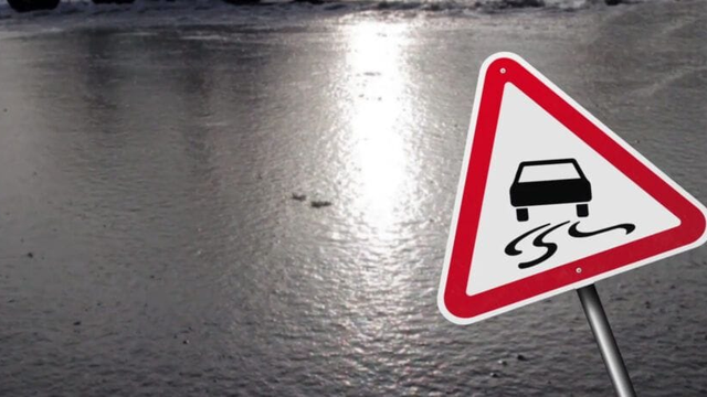 Zima spôsobuje komplikácie na cestách: Poľadovica má prvú obeť