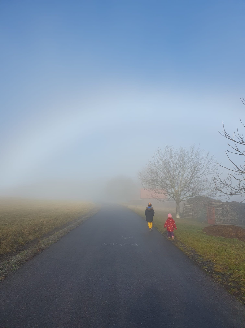 Fog Bow nad obcou Nevoľné, okres Žiar nad Hronom. Foto: Ema Bazhaykin
