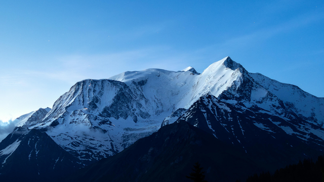 Koľko meria Mont Blanc, najvyššia hora Álp? Jeho výška už nie taká, ako sme sa v škole učili