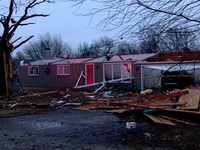 Nebezpečné počasie je aj v USA. Illinois zasiahla séria tornád