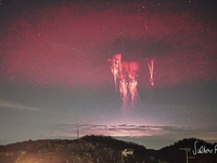 Červení škriatkovia sa opäť nechali vidieť. Objavili sa pri nich aj vzácni ELFOVIA