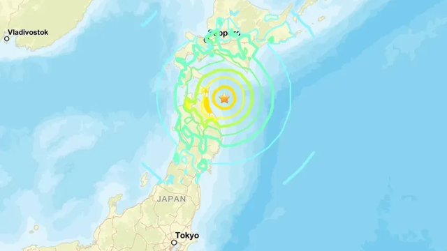 Tisícky ľudí vyzvali na evakuáciu. Tsunami môže dosiahnuť 3 metre