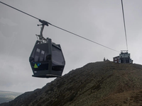 Na hory dorazil vietor o sile orkánu. Odstavil aj lanovku