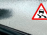 Od ranných hodín vyše 60 nehôd: Výstrahy pred poľadovicou platia takmer pre celé územie