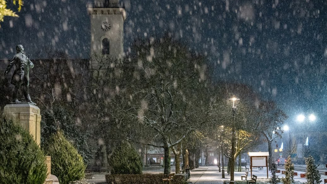 Nasnežilo aj v Maďarsku. Napadlo viac ako 10 centimetrov