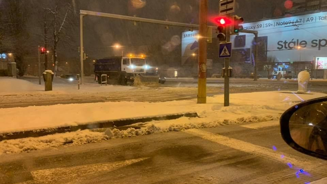 Práve prichádza posledné sneženie, do rána napadne do 10 cm. Pozrite si MAPU