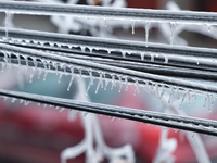 Teplý front už dorazil: Mrznúci dážď smeruje do Česka a potom príde na Slovensko