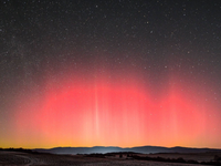 Polárna žiara na seba nechala čakať, napokon sa znovu ukázala v plnej nádhere