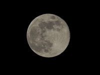 Videli ste Vlčí mesiac? Je sprevádzaný legendami