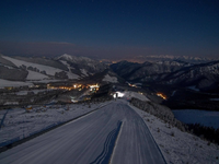 Nad naše územie práve prichádza sneženie. V nedeľu bude snežiť výraznejšie