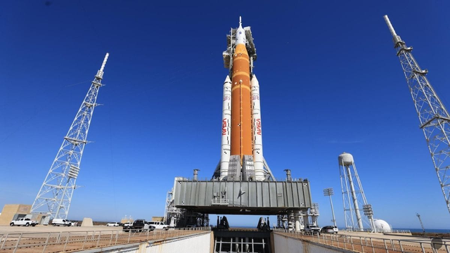 Človek sa na Mesiac tak skoro nevráti. Program Artemis naberá ďalšie meškanie