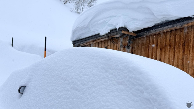 Na horách napadlo už meter a pol snehu: Sneženie potrápi Alpy až do stredy