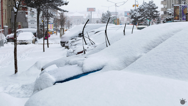 Takáto výstraha ešte v platnosti nebola. Pred snežením platí najvyšší stupeň