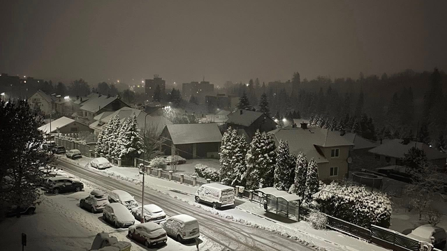 FOTO: Sever je už poriadne zasnežený a snehu pribúda výrazne viac