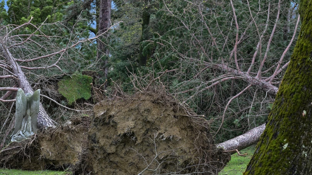 Záhreb vyhlásil núdzový stav. Počasie spôsobuje chaos