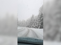 Sneh zasypáva časť Slovenska. Polícia uzavrela horský priechod Vernár