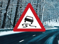 Počasie ešte stále spôsobuje problémy na niektorých cestách a to predovšetkým na severe Slovenska